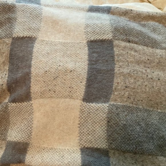 Echo scarf/shawl - Picture 12 of 16